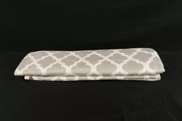 Joann Fabric Gray White Plush Geometric Craft Fabric 92"x61" Pre-Owned