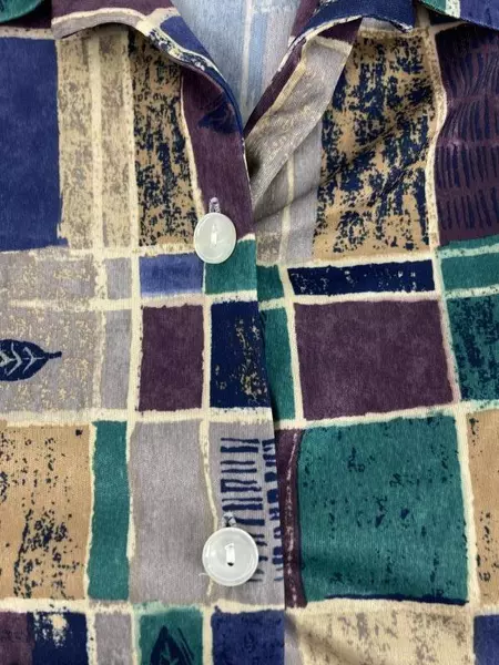 Vintage Women's Button-Up Shirt Beige Purple Blue Collared Medium Top