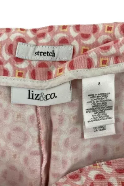 Liz & Co Women's Size 8 Pink Geometric Capri Crop Pants - Pre-Owned