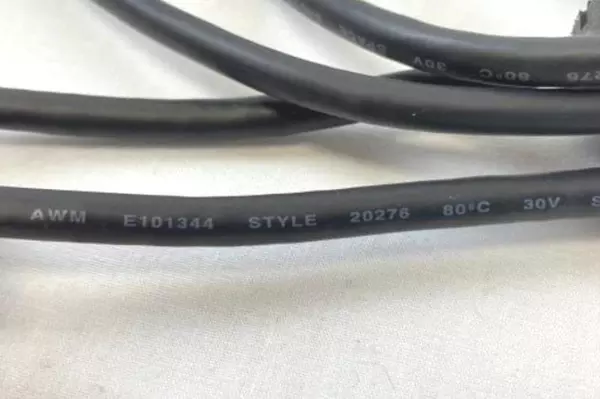 AWM VGA Male to Male Monitor Extension Cable 70" - Excellent Condition