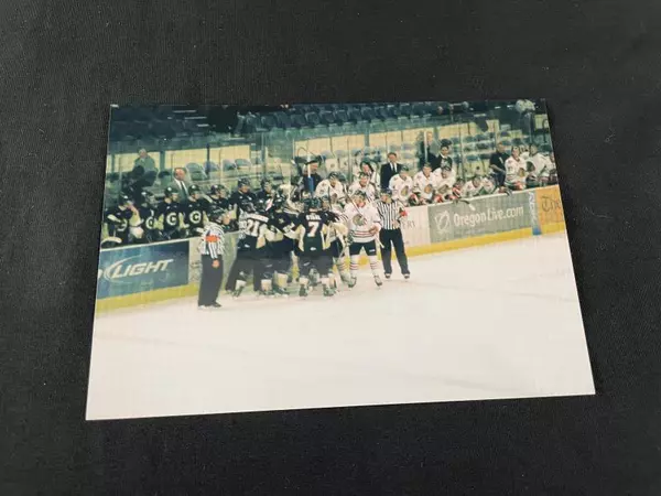 Portland Winterhawks Ticket & 12 Photo Lot - Brett Ponich Jan 2011