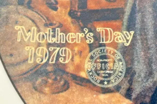 Vintage 1979 Norman Rockwell Mother's Day Collector Plate Reflections Series