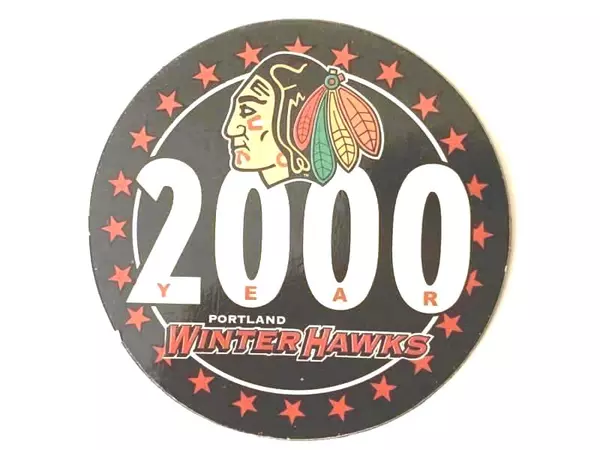 Lot of 2 Portland Winterhawks Hockey Magnets - Good Pre-Owned Condition
