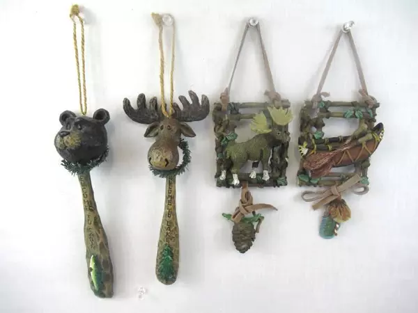 Lot of 4 Rustic Wall Hangers Decor Moose Bear Canoe Leather Resin Feathers Xmas