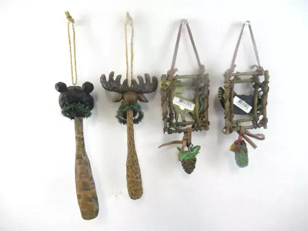 Lot of 4 Rustic Wall Hangers Decor Moose Bear Canoe Leather Resin Feathers Xmas