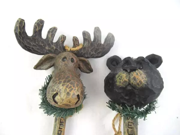 Lot of 4 Rustic Wall Hangers Decor Moose Bear Canoe Leather Resin Feathers Xmas