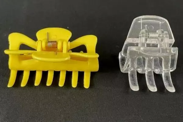 Lot of 5 Vintage Hair Clips Barrettes Yellow Clear Silver Beige Accessories