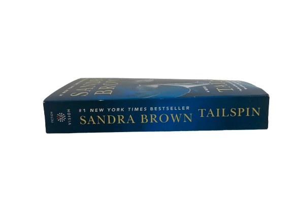 2019 Sandra Brown Tailspin Paperback Book NY Times Bestseller Good Condition