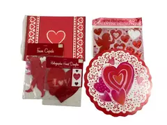 Valentine's Day Décor Lot: Hearts, Cupids, Holographic Decorations Set