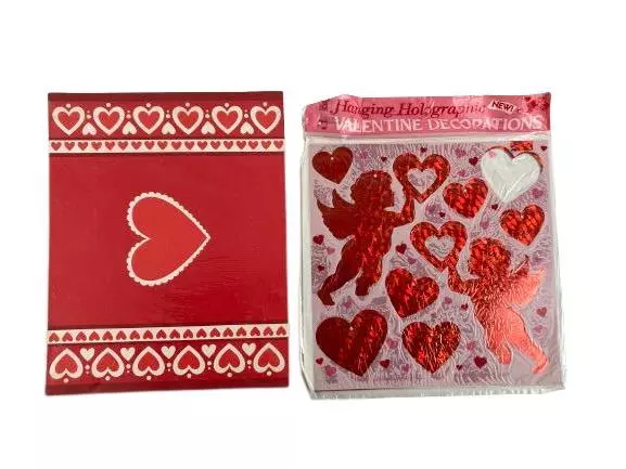 Valentine's Day Décor Lot: Hearts, Cupids, Holographic Decorations Set