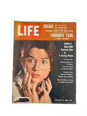 Vtg LIFE Magazine Feb 23, 1962 - Spy Swap, Forbidden Films, MacLaine