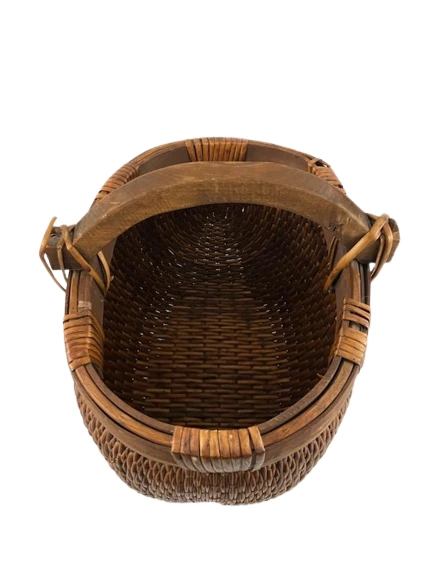 Early 19th Century Chinese Woven Willow Basket with Handle 16.25"