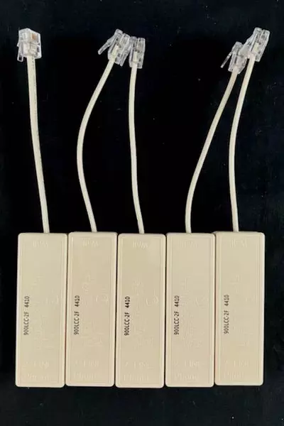 Lot of 5 Suttle 900CC-24 4410 Line Conditioners Beige Untested As-Is