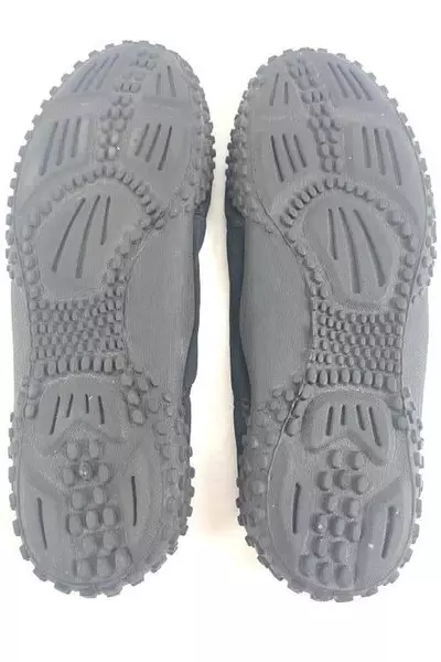 Men's Island Magic Swim Shoes Size 9 Black Blue Grip Water Pool Beach Lake