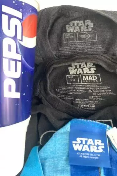 Lot of Star Wars Collectibles Cup Pillowcase & 2 Boys' T-Shirts Sz Sm/8-10