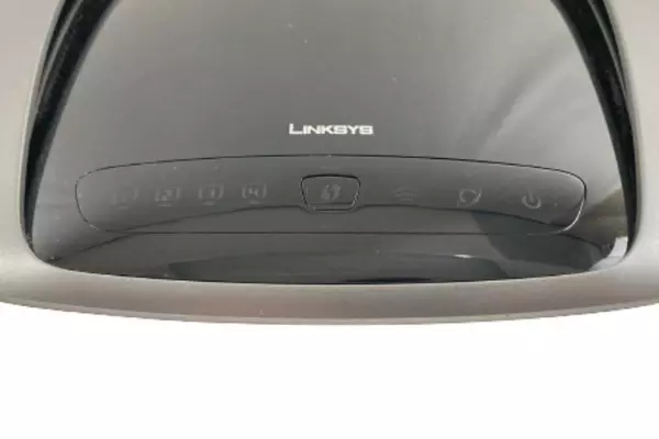 Linksys WRT31ON V2 Wireless-N Gigabit Router - Untested, No Cords, Pre-Owned