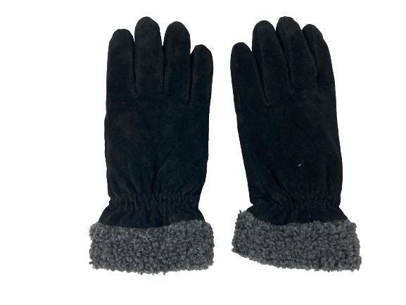 Lot of 2 Women's Winter Accessories: Black Thinsulate Gloves & Leopard Scarf