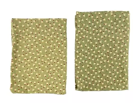 Handmade Set of 2 Standard Pillowcases Green Red White Tree Pattern