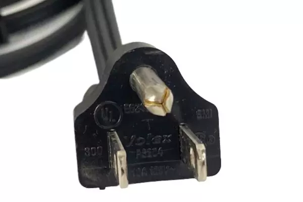 Baohing 2.5ft NEMA 5-15P to IEC C13 Power Cable - Pre-Owned, As-Is