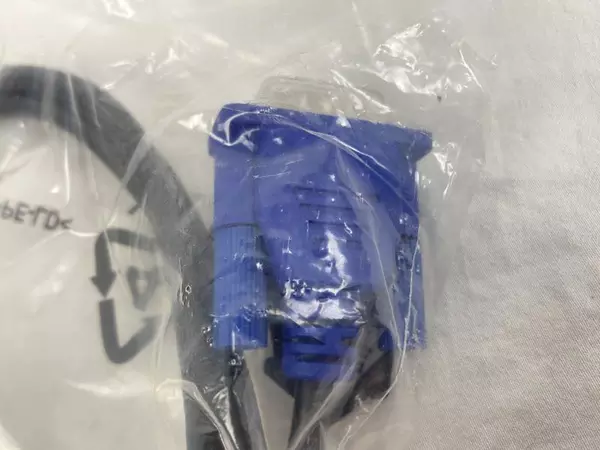 Honglin VGA Monitor Cable E239426 15 Pin Male 6" Sealed Lot