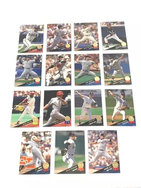 Lot of 15 Vintage 1993 Leaf Baseball Cards with Gold Seal - Good Condition