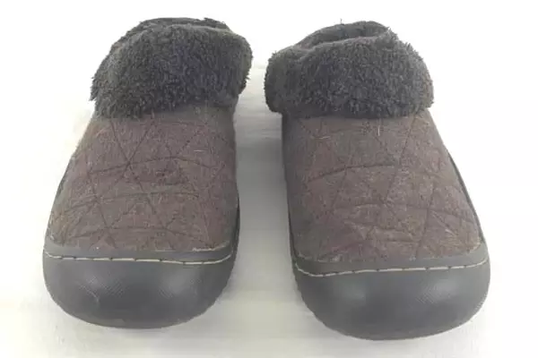 J41 Women's Slippers Size 7M Brown Faux Fur Argyle Comfort Pre-Owned