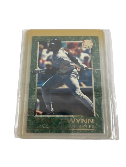 Lot of 2 Tony Gwynn 1992 Fleer Ultra Baseball Cards - Good Condition