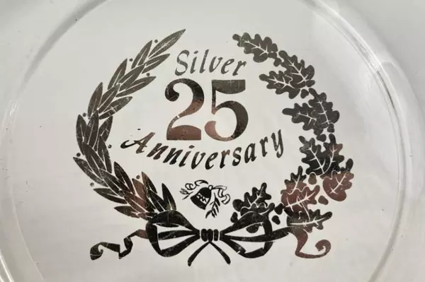25th Anniversary Clear Glass Plate 8" Embossed Leaves & Bow Bell Collectible
