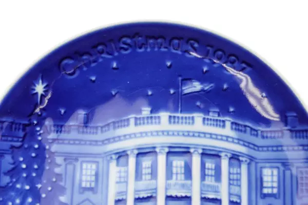 Royal Copenhagen Bing 1987 Christmas Eve Collector Plate 5" Blue & White