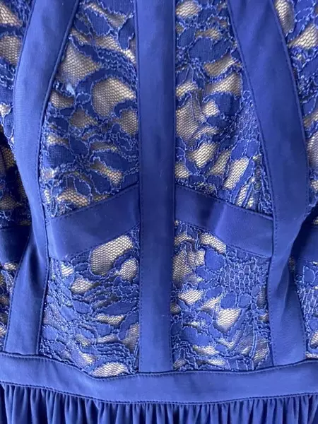 Morgan & Co Royal Blue Prom Dress Size 7/8 - Pre-Owned with Snag