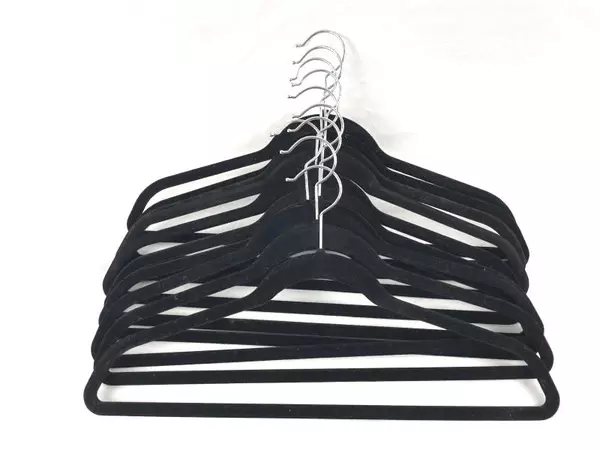 Lot of 10 Black Velvet Space Saving Hangers with Swivel Hooks Pre-owned