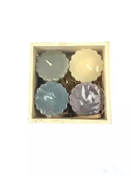 Lot of 4 Dayton Hudson Scalloped Edge Floating Candles Sealed in Wood Box