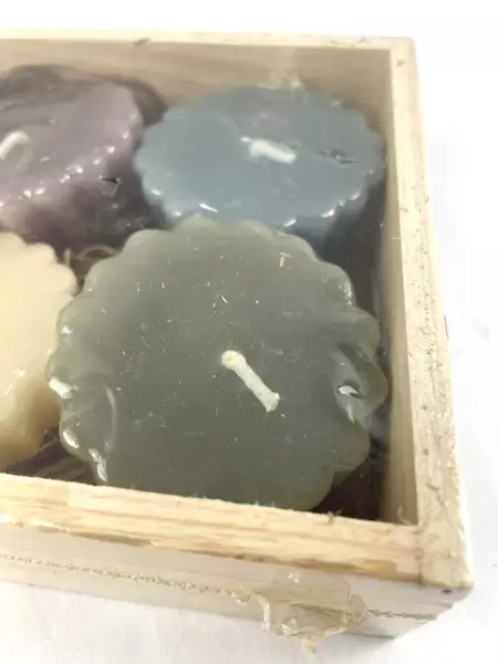 Lot of 4 Dayton Hudson Scalloped Edge Floating Candles Sealed in Wood Box