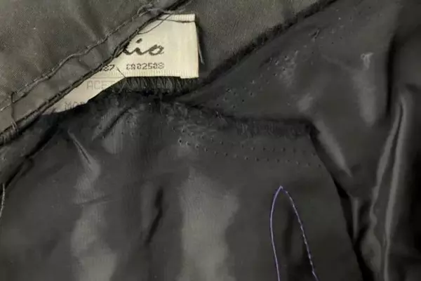 Studio Women's Black A-Line Pleated Skirt Size M Altered Pre-Owned with Stains