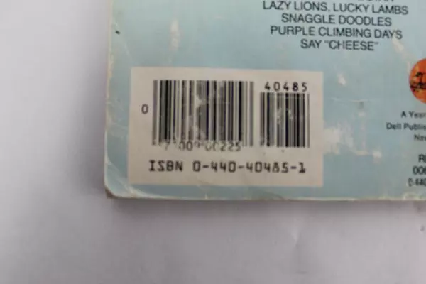 Vintage Dell Yearling Book "The Beast in Ms. Rooney's Room" Giff