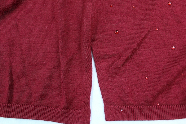 Roz & Ali Burgundy V-Neck Sweater M Beaded Long Sleeve Pre-Owned