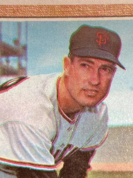 Vintage Topps 1968 Baseball Card #545 Lindy McDaniel Mis-Cut Giants