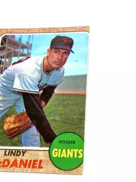 Vintage Topps 1968 Baseball Card #545 Lindy McDaniel Mis-Cut Giants