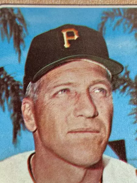 Vtg 1968 Topps #584 Larry Shepard Miscut Baseball Card Pirates Manager