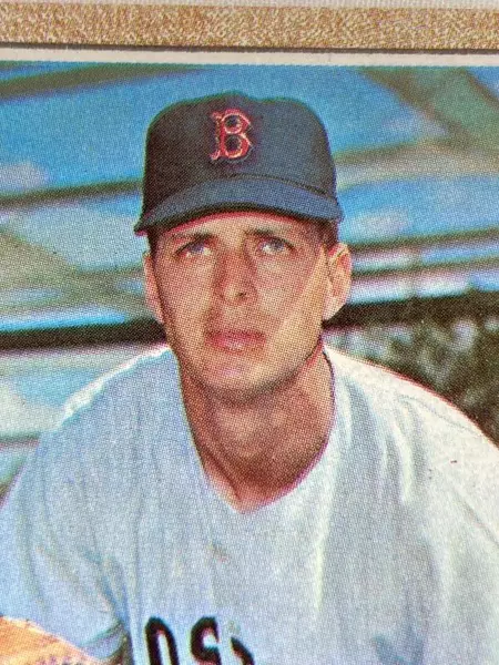 Vtg 1968 Topps Garry Roggenburk Mis-Cut Baseball Card Red Sox #581