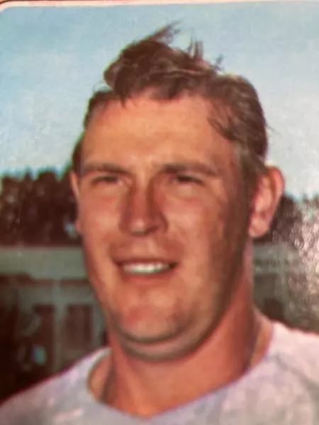 Vintage 1968 Topps 7th Series Baseball Card Miscut Bob Miller Pitcher Twins