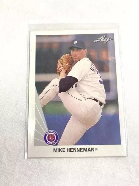 Lot of 2 Vintage 1990-1992 Mike Henneman Tigers Baseball Cards