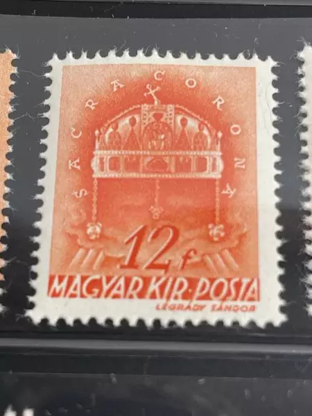 Lot of 33 Vintage Hungarian Stamps MNH Fine to Very Fine 1940 Collection