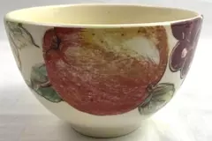 Pier 1 Hand Painted Earthenware Bowl Cream Fruit Pattern Italy 6.5"