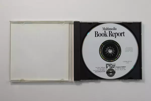 Pro One Multimedia Book Report CD-ROM for Windows 95 - Pre-Owned