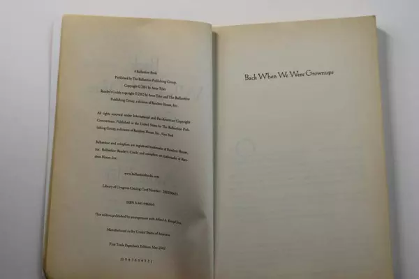 Back When We Were Grownups by Anne Tyler Paperback Novel 2002 Pre-owned