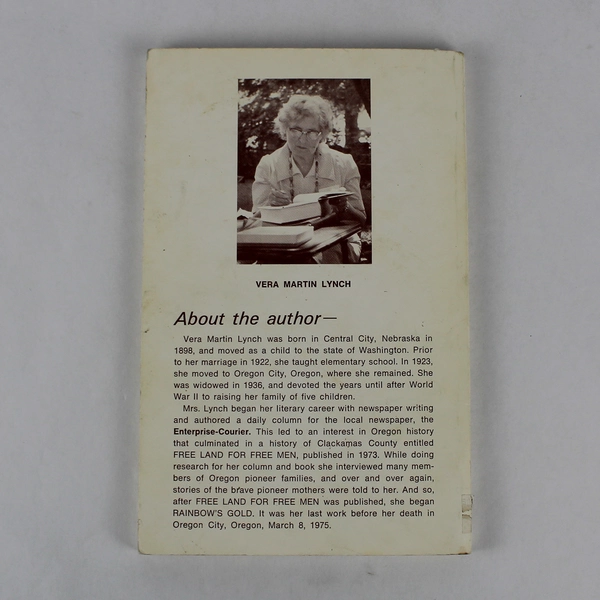 Vintage Rainbow's Gold by Vera Martin Lynch 1976 Book Pre-owned, Wear