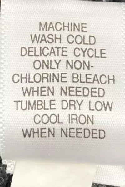 So Wear It Declare It Cropped Cardigan Women's M Purple Long Sleeve Sweater