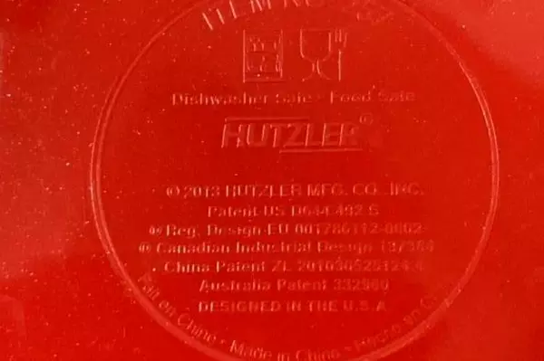 Lot of 4 Hutzler Plastic Food Containers Salsa Veggie Bowls - Good Condition