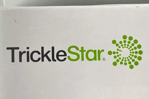 Trickle Star 7 Outlet Power Strip TS1110 - Energy Saving, Sealed in Box